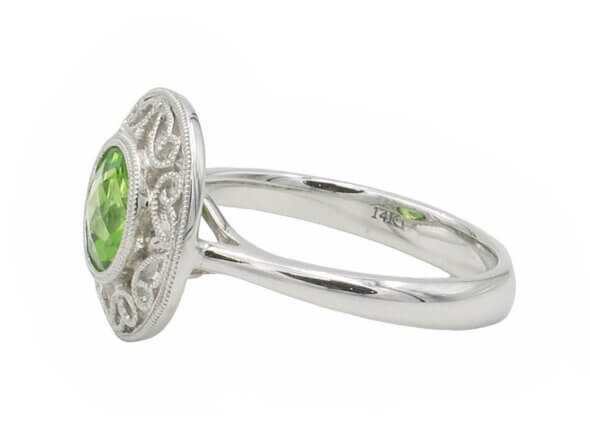 14 Karat White Gold Round Peridot Ring
