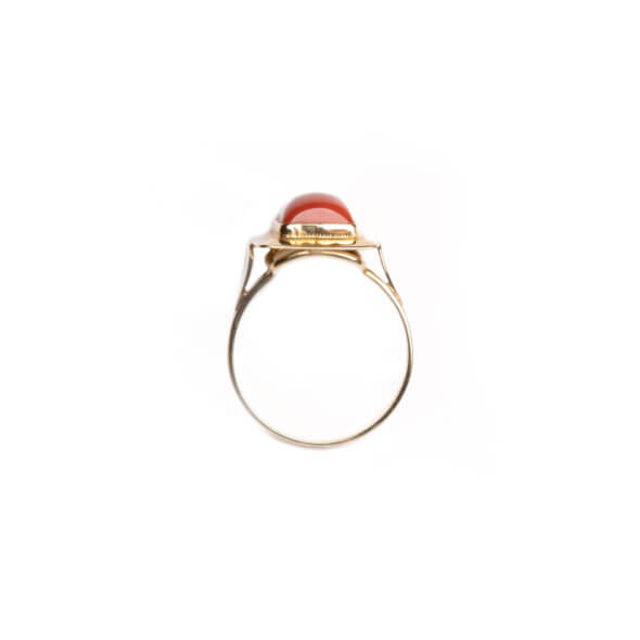 18 Karat Yellow Gold Rectangle Coral Ring top view