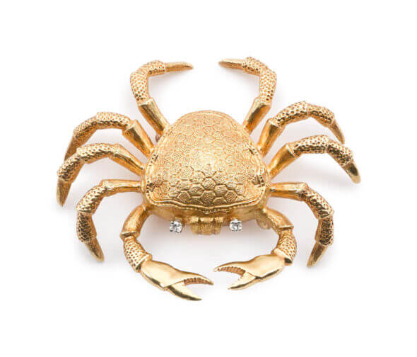 18 Karat Yellow Gold Large Crab Brooch with Diamond Eyes