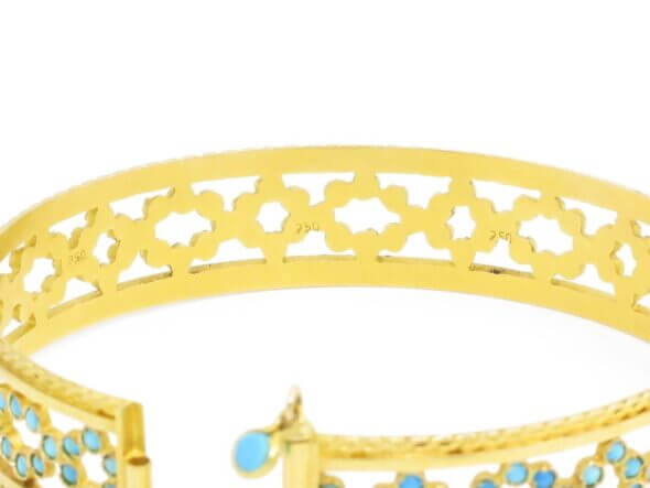 18 Karat Yellow Gold and Turquoise Cuff Bracelet