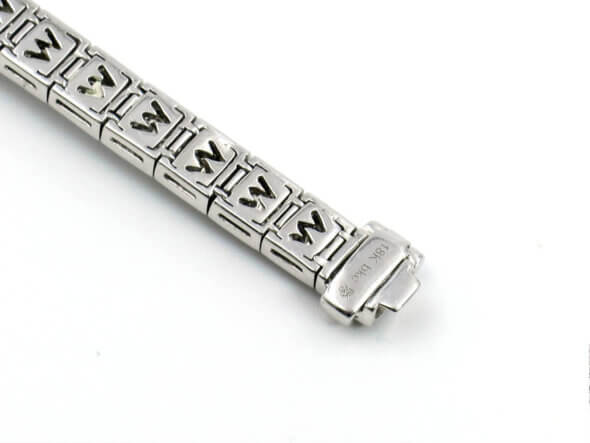 18 Karat White Gold Sapphire and Diamond Starburst Bracelet