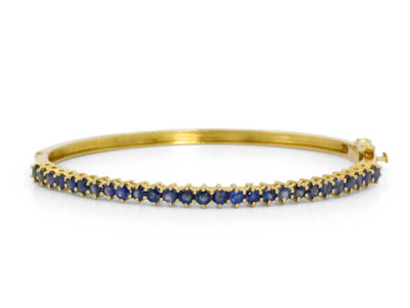 18 Karat Yellow Gold Sapphire Bangle bracelet