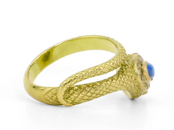 18 Karat Yellow Gold Snake ring with Opal and Diamonds
