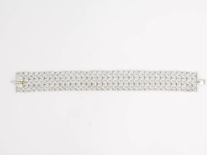 18 Karat White Gold Bezel Set Diamond Mesh Bracelet