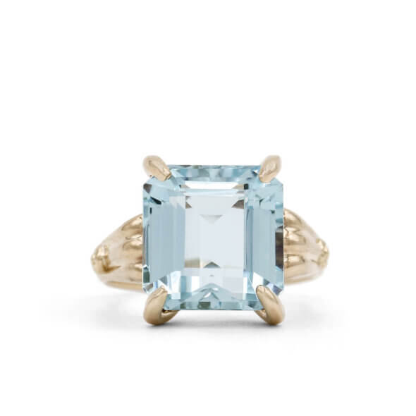 Retro Aquamarine 18 Karat Yellow Gold Ring