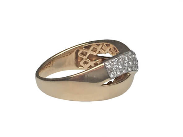 14 Karat Yellow Gold and Diamond Ring