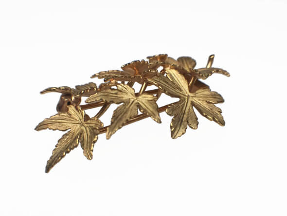 18 Karat Yellow Gold Maple Leaf Brooch