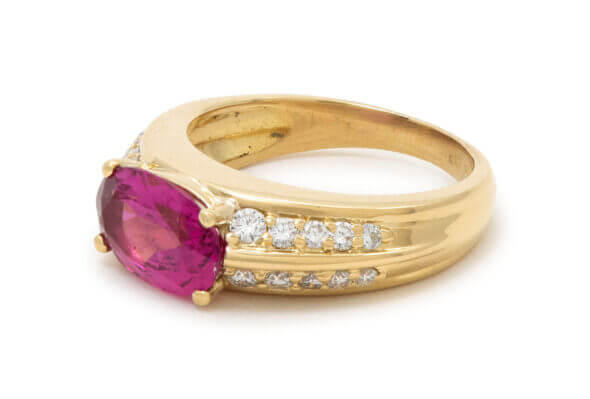 18 Karat Yellow Gold Oval Pink Tourmaline and Diamond Ring Left Side