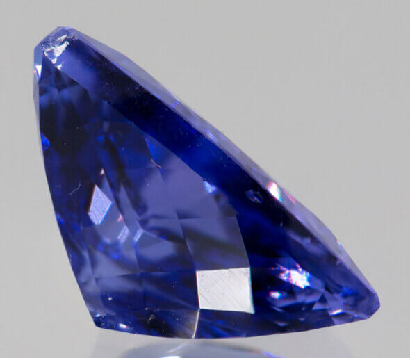 loose tanzanite gemstone 3.10 carats