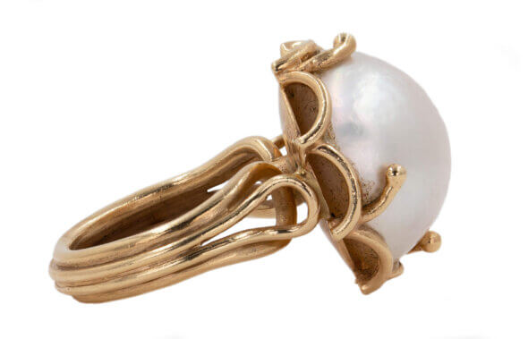 18MM Mabe Pearl Ring in 14 Karat Yellow Gold