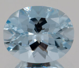 loose oval aquamarine 3.02 carat gemstone