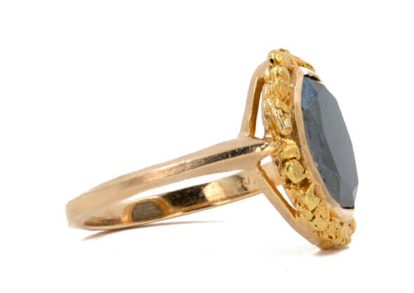 10 & 22 Karat Yellow Gold Hematite Ring