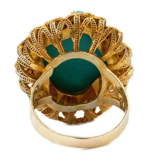 Retro Turquoise Ring in Yellow Gold