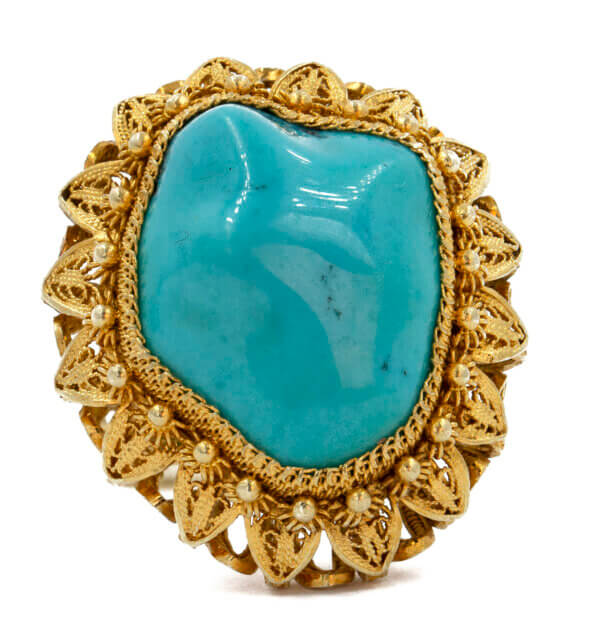 Retro Turquoise Ring in Yellow Gold