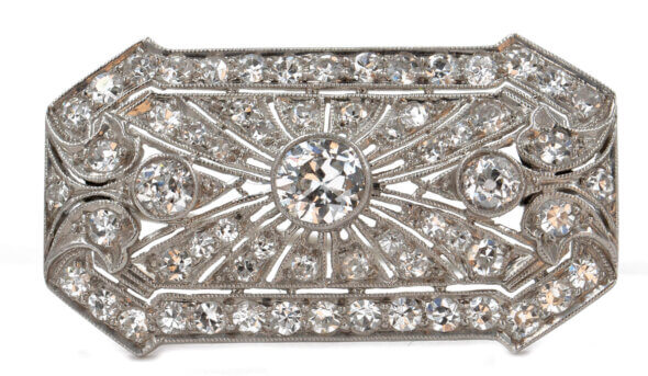 Early Art Deco Platinum Brooch with 1.55 Carats in Diamond