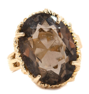 14 karat yellow gold oval smokey quartz ring