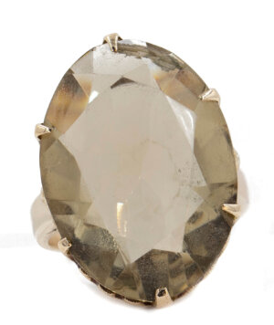 18 Karat Yellow Gold Oval Smokey Quartz Ring