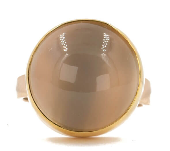 Cats Eye Moonstone Ring in 14 Karat Yellow Gold