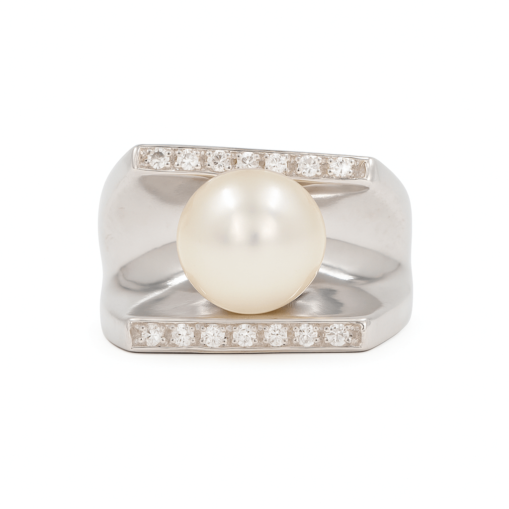 Avante-Garde Pearl & Diamond Ring in 14 Karat White Gold
