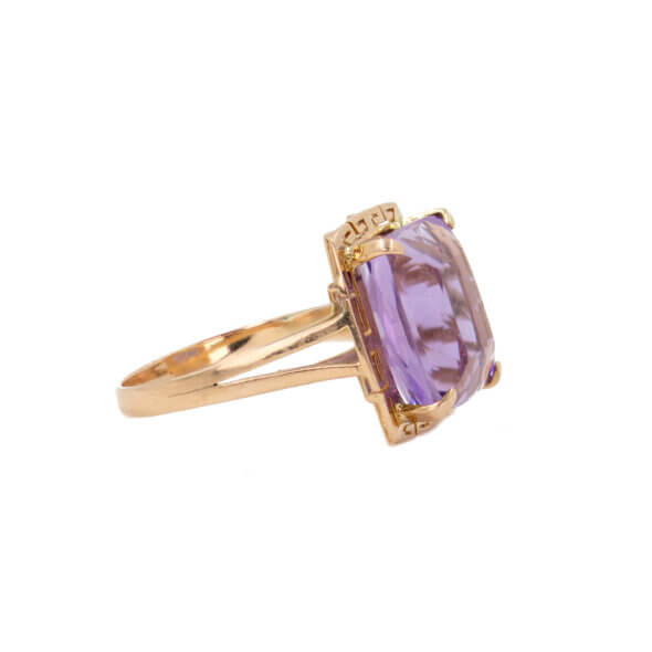 8.5 Carat Amethyst Vintage 14 Karat Yellow Gold Ring